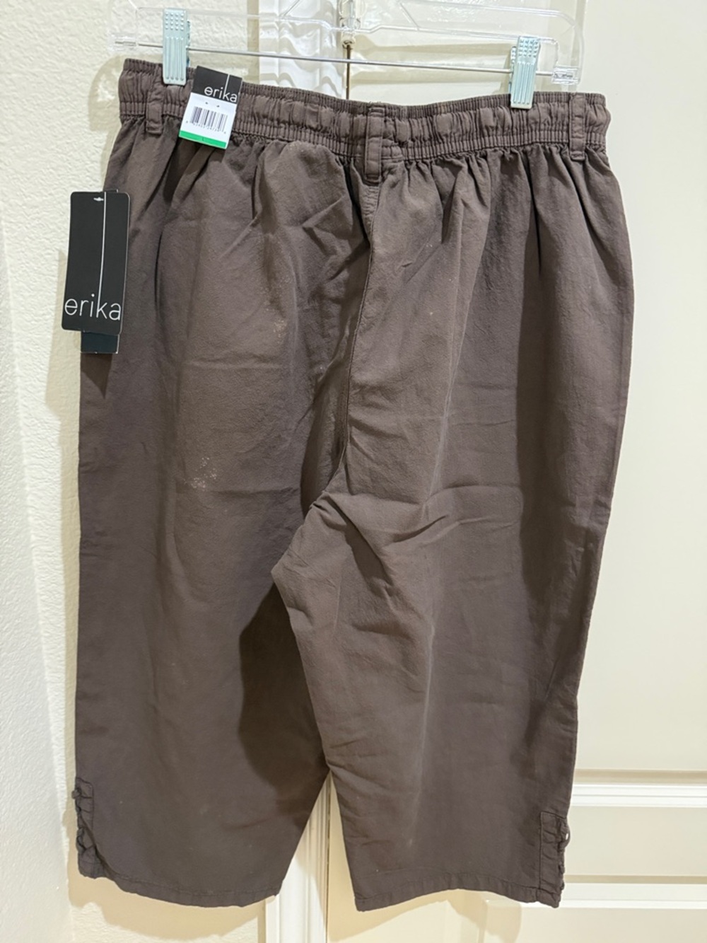 Erika Women's NWT Dark Brown Drawstring Capri pants (see description) Large
